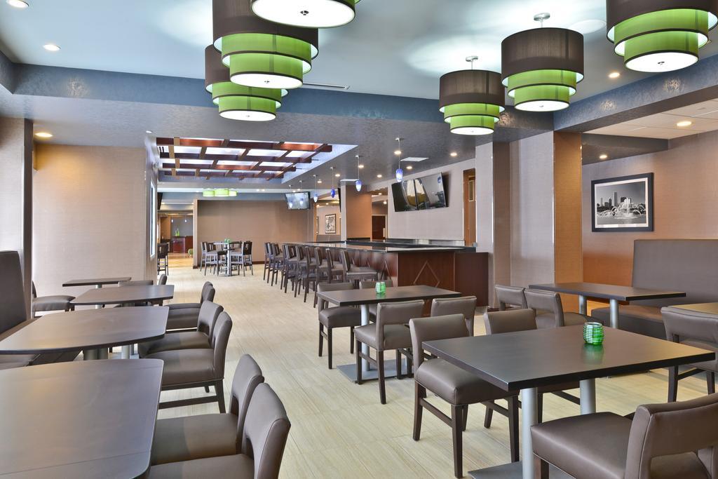 Wyndham Garden Elk Grove Village - O'Hare Bagian luar foto
